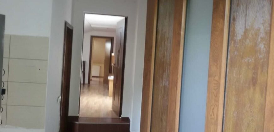 Inchiriere apartament 2 camere la casa, mobilat și utilat, în Gruia
